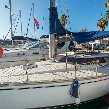 Pequeno Velero En Port Forum Ideal Para Backpackers Sant Adrià de Besòs Exterior foto
